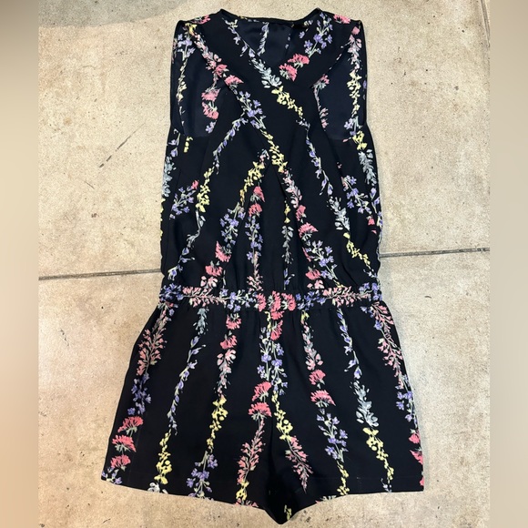 BCBGMAXAZRIA Floral Romper - Picture 2 of 6